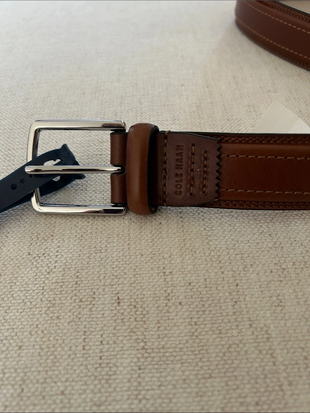 Cole Haan mens Stitched Leather Dress Belt Tan, size 44, NWT